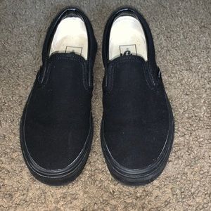 Black vans, Size 4.0 Men, and 5.5 Women